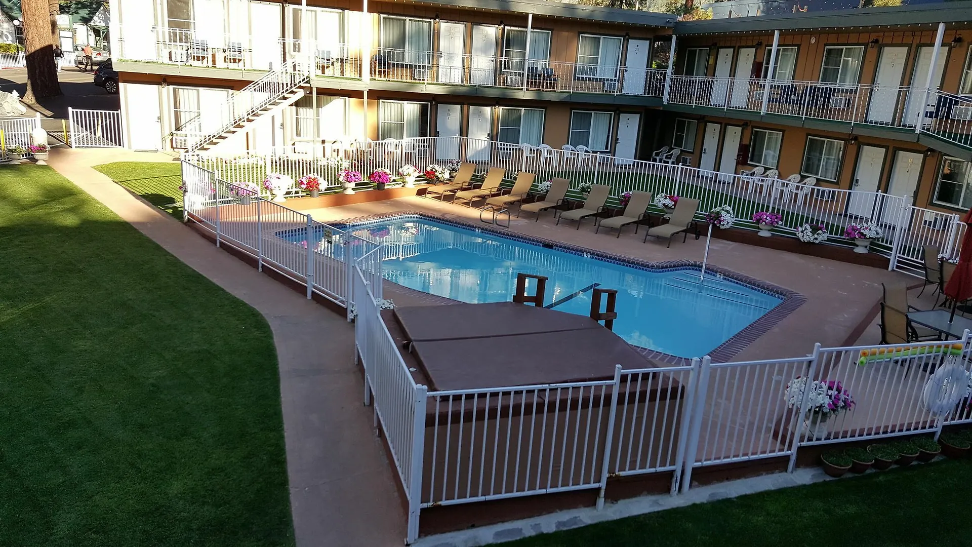 Hotel Alpine Inn & Spa South Lake Tahoe